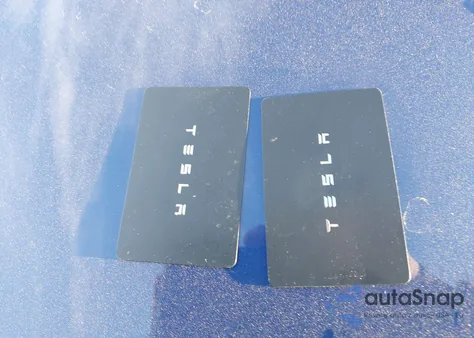 2020 Tesla Model Y Long Range Dual Motor All-Wheel Drive from USA, damaged, VIN 5YJYGDEE1LF015607